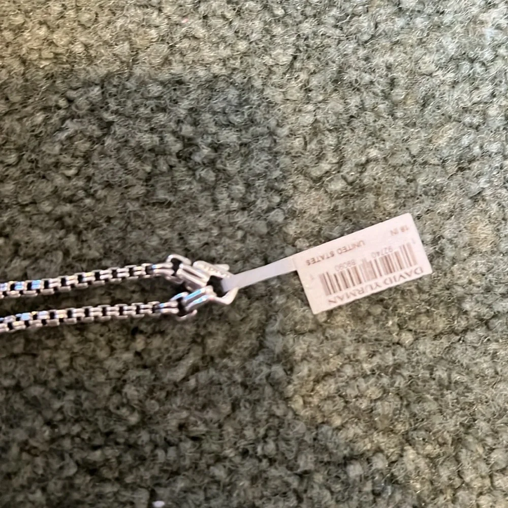 Authentic David Yurman double box chain - Picture 2 of 6